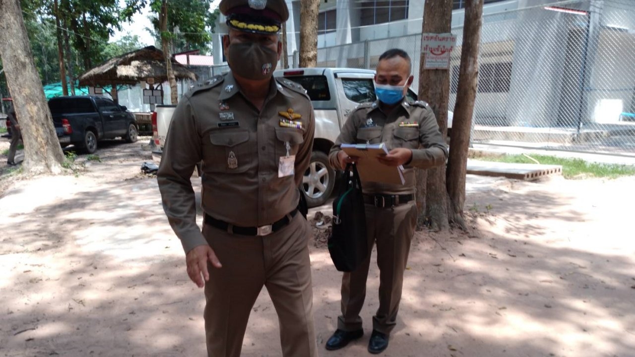 ตร.แจ้งข้อหาเพิ่มพ่อเลี้ยงทำร้าย ด.ญ.ขวบเศษตาย ก่อความรุนแรงในครอบครัว