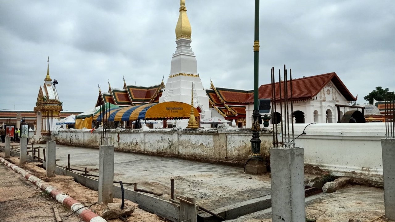 วัดพระธาตุเชิงชุมฯ แจงปมขัดแย้ง รื้อกำแพงแก้วบรรจุกระดูกทำชาวบ้านไม่พอใจ (คลิป)