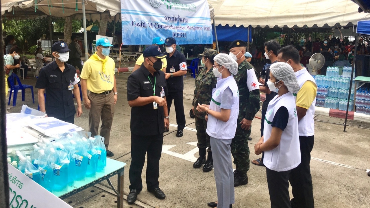 นทพ. ออกปฏิบัติการเชิงรุกช่วย ปชช.เข้าฉีดวัคซีน Safe Bangkok