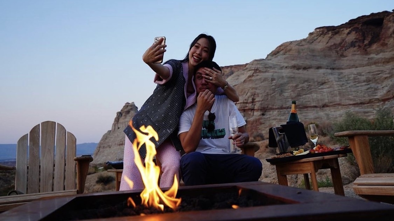 นาฑี เก็ทสึโนว่า ทำเซอร์ไพรส์ขอ อิงฟ้า ลูกสาว อากู๋ ไพบูลย์ แต่งงาน 