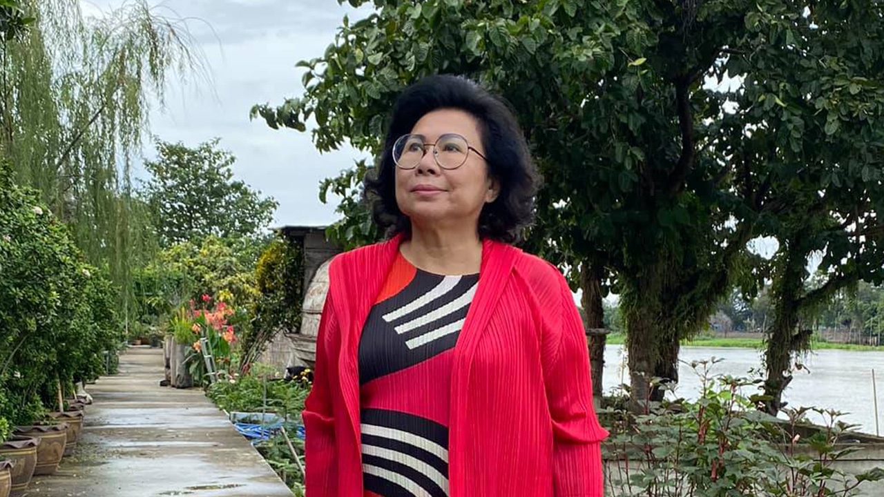 ดร.วีณา เชิดบุญชาติ ช่วงนี้หาไก่สวยๆ นกยูง และไก่ฟ้าพญาลอ มาเลี้ยง