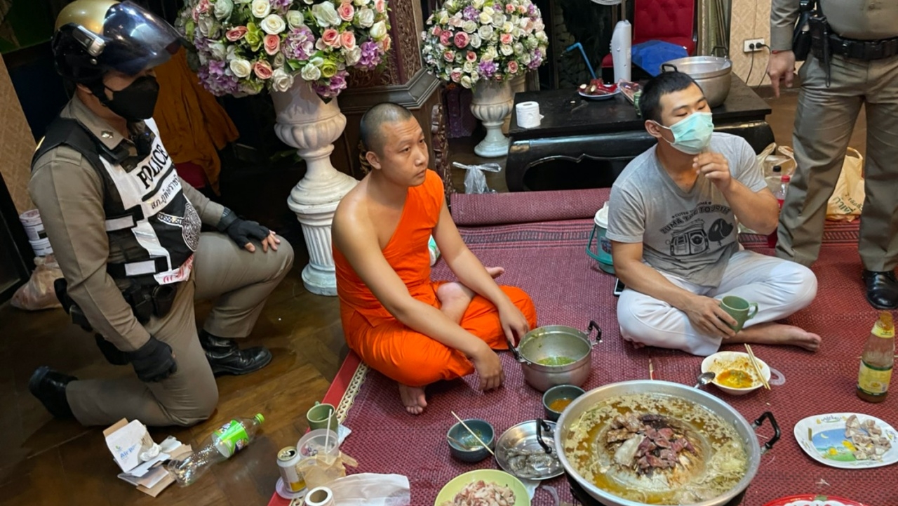 เตรียมฟ้องทั้งผ้าเหลือง แก๊งพระปาร์ตี้หมูกระทะ มั่วสุม-ฝ่าฝืนพ.ร.ก.