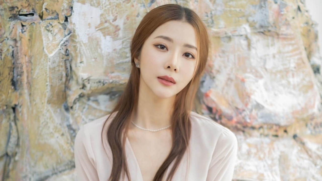เนย วรัฐฐา โพสต์เดือดคนเม้าท์สาวโนบรา เมื่อไหร่จะเลิกให้ผู้หญิงเป็นฝ่ายปิด