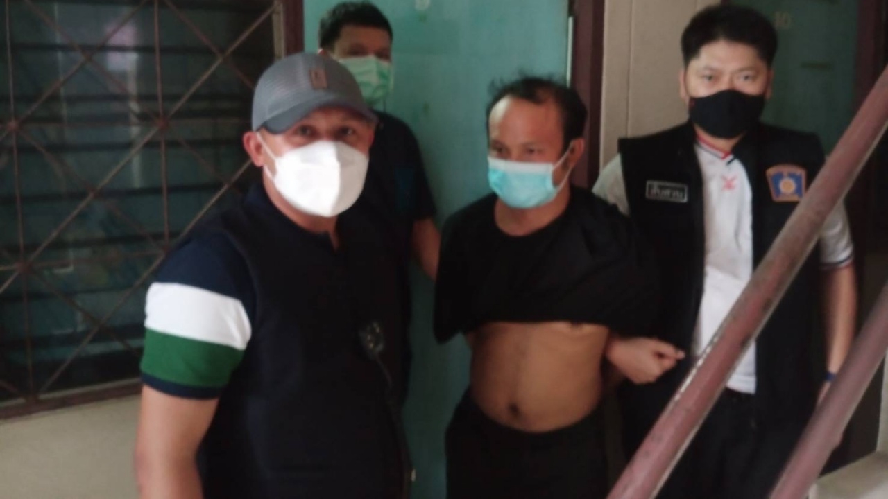 จับมือฆ่าเปลือยสาวคาอพาร์ตเมนต์ หลังหนีไปปทุมฯ อ้างโมโหผู้ตายคบซ้อน