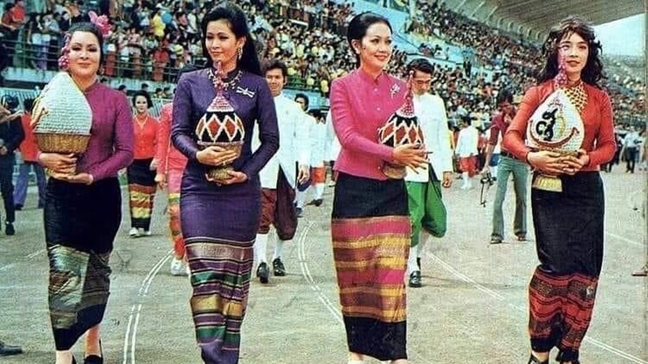 แชมเปญ เอ็กซ์ เผยภาพหาดูยาก 4 นางเอกดังในอดีต สวยสะกดทุกสายตา