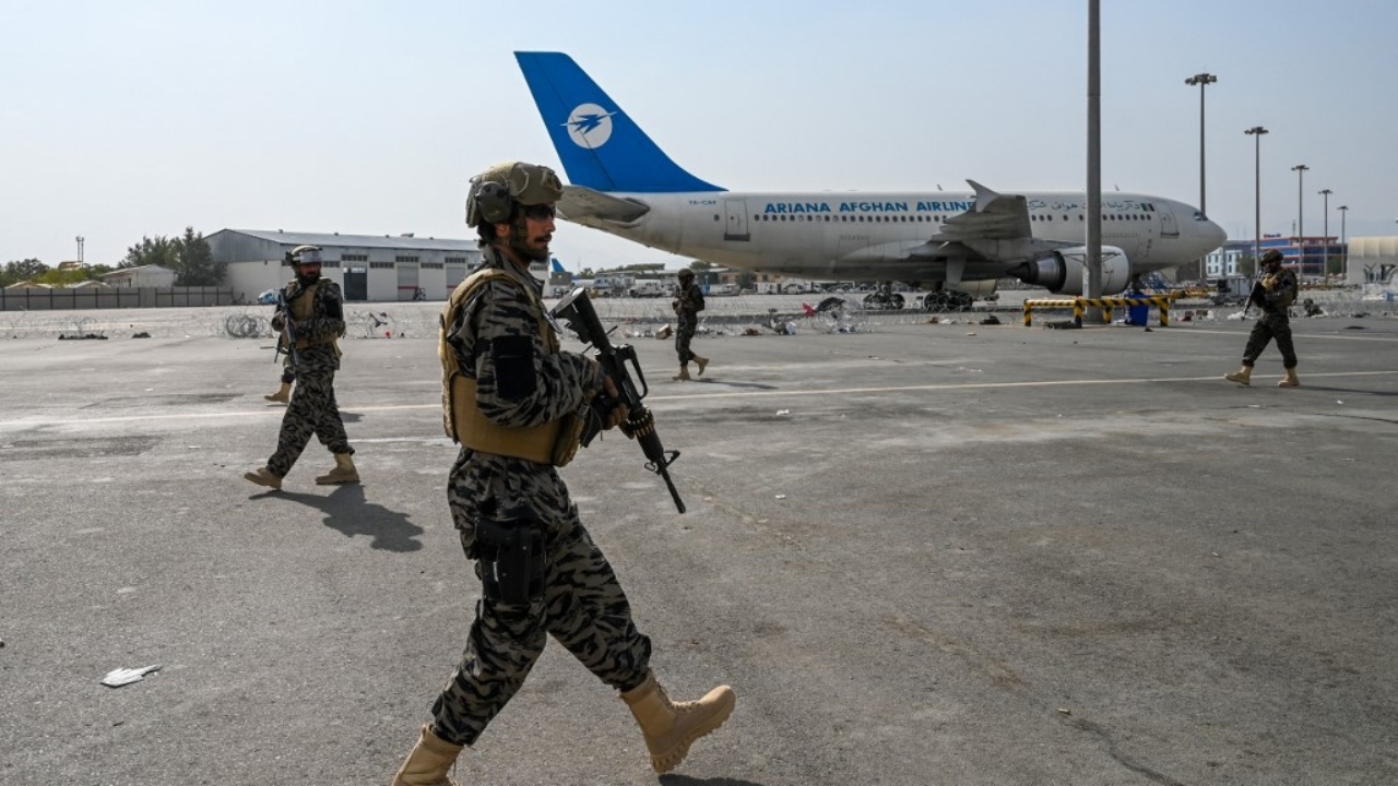 อัฟกานิสถานเปิดสนามบินคาบูล เริ่มต้นเที่ยวบินในประเทศ