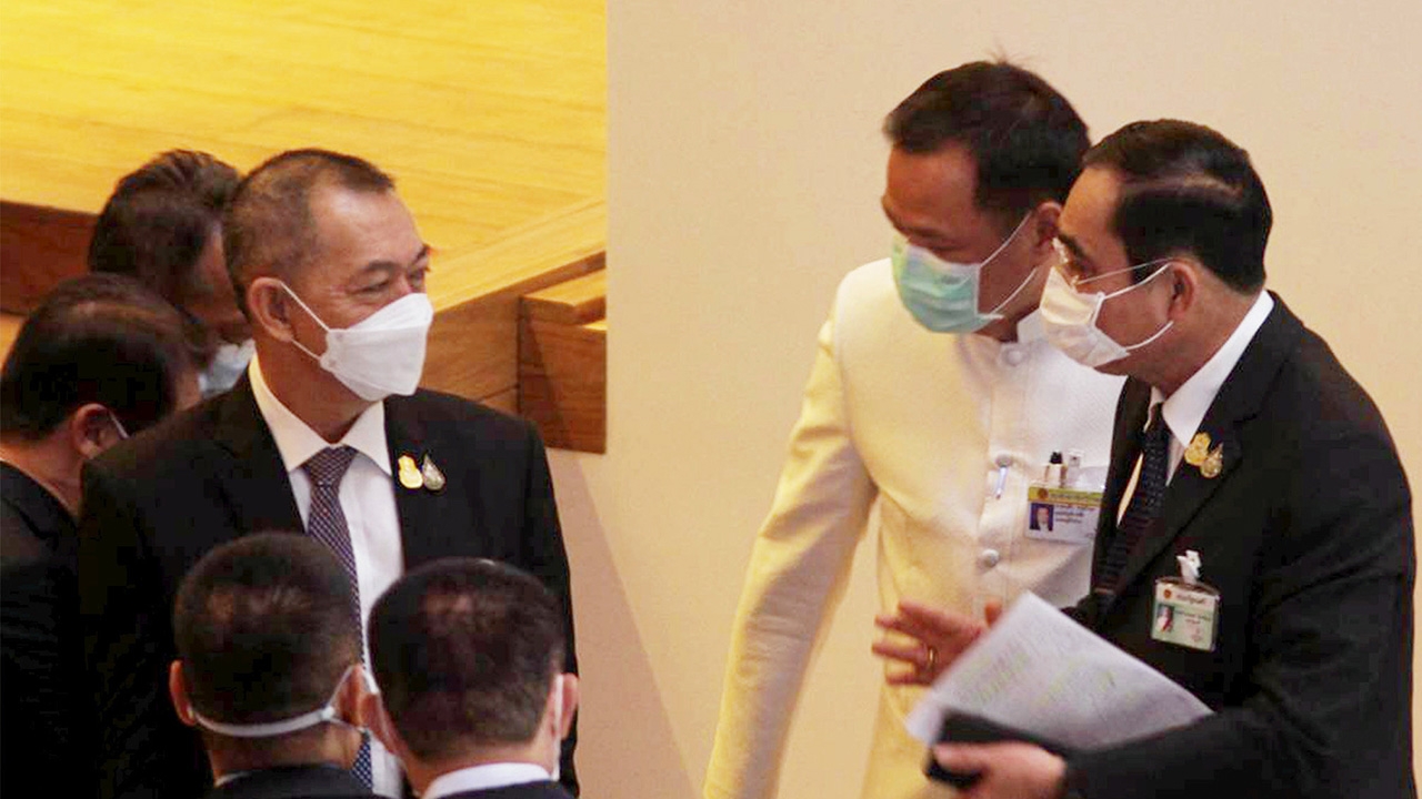 พลิกโผ 