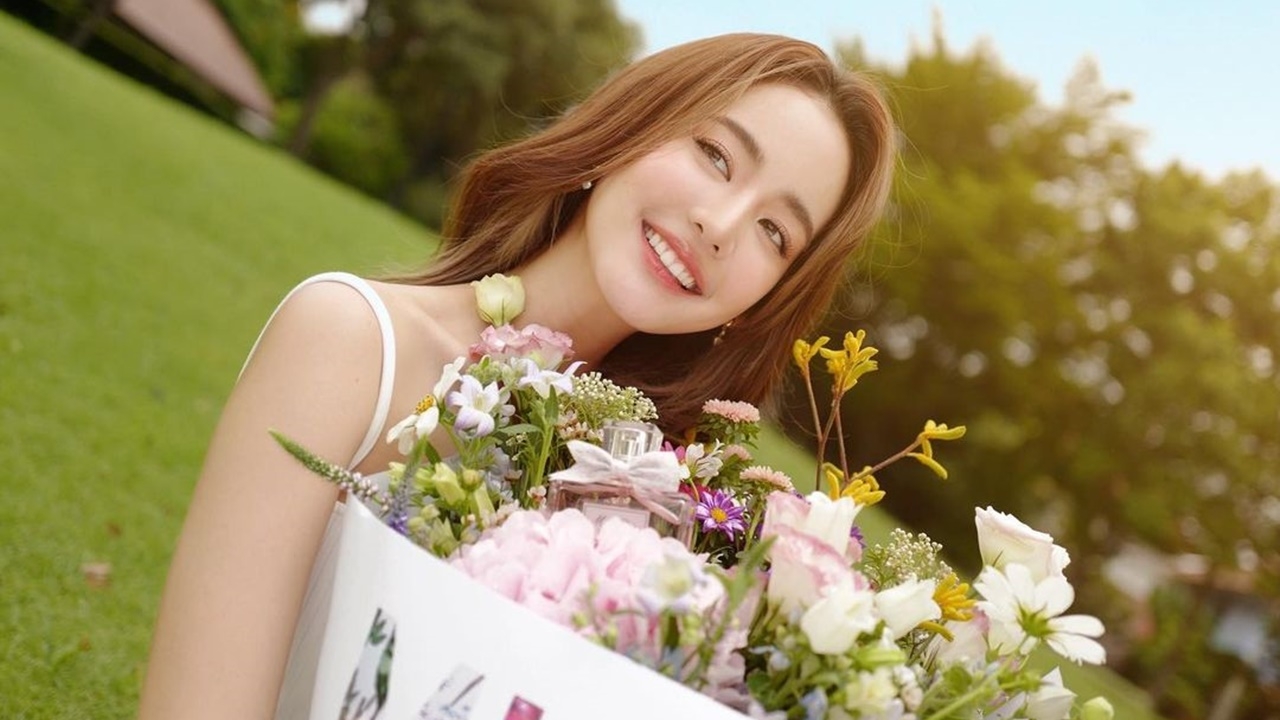 โฬม อาร์สยาม แต่งเพลงสารภาพแอบชอบ โบว์ เมลดา นางเอกสาวถึงกับเขิน