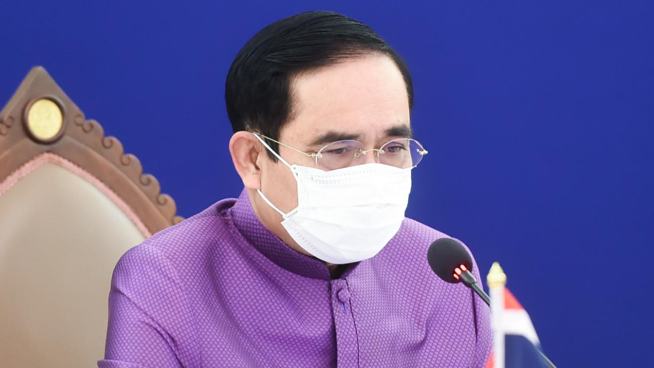 นายกฯ สั่งทบทวน “คนละครึ่ง-บัตรคนจน” เร่งรัด ศธ. จ่ายเยียวยาเร็วที่สุด