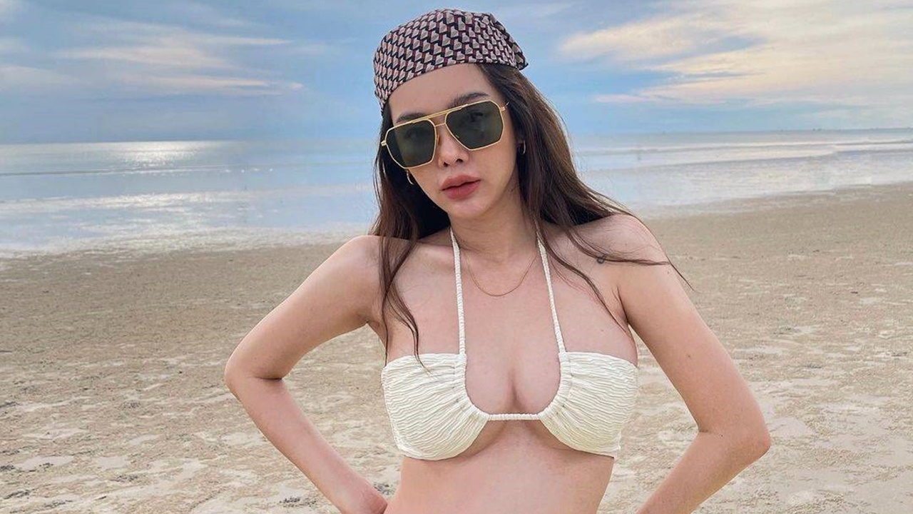 ปุ้มปุ้ย พรรณทิพา เผยความแซ่บอีกแล้ว เห็นอกอึ๋มเต็มตาในชุดบิกินี