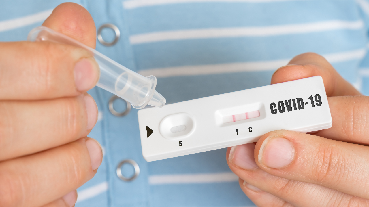 ครม. เห็นชอบผู้ประกอบการซื้อ ATK ตรวจพนักงาน-ลูกจ้าง นำมาลดหย่อนภาษีได้