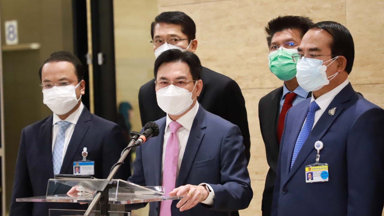 “จุรินทร์” กล่าวขอบคุณสมาชิกรัฐสภา โหวตผ่านวาระ 3 ร่างแก้รัฐธรรมนูญของพรรค