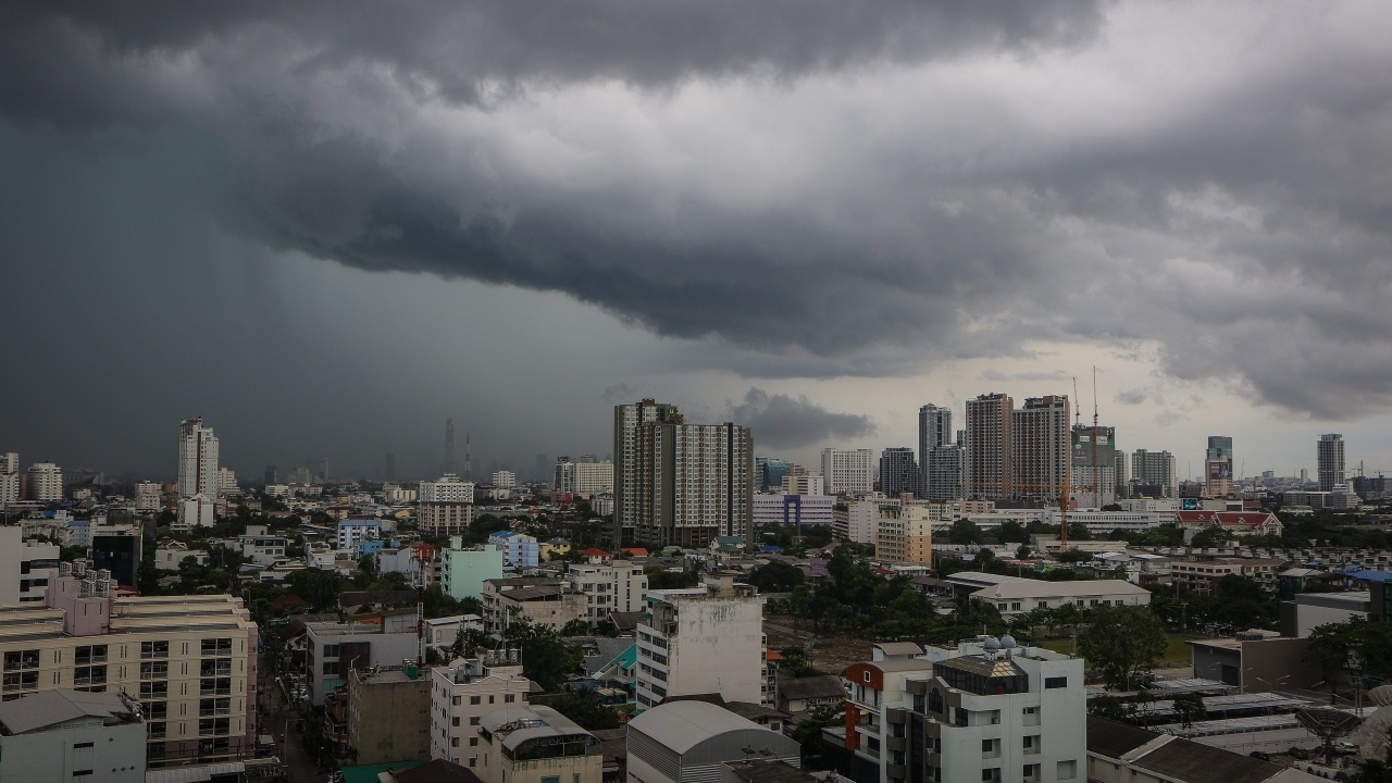 กรุงเทพฯ วันนี้มีฝนฟ้าคะนอง 70% พบตกหนักบางแห่ง