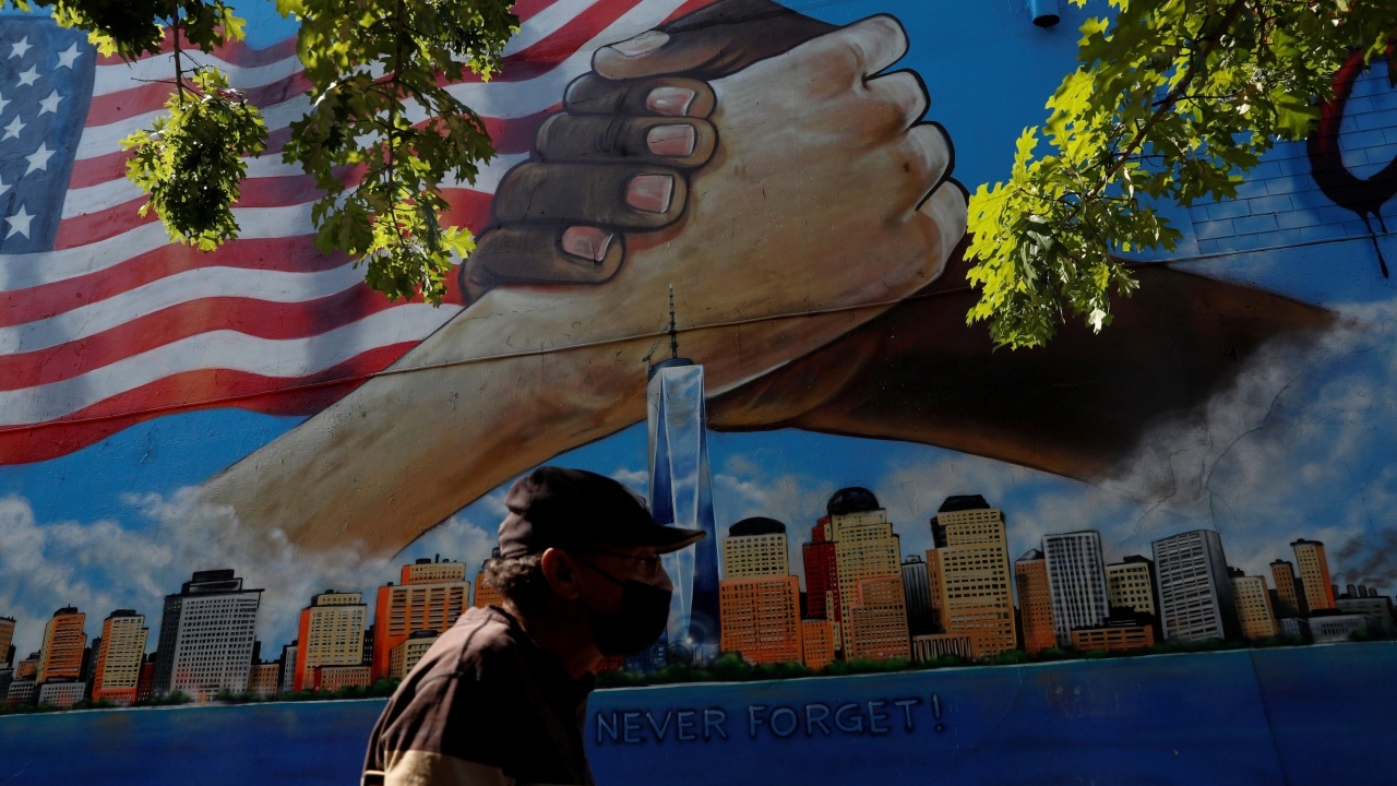 ไบเดนเรียกร้องชาวอเมริกันรวมกันเป็นหนึ่ง ในโอกาสครบรอบ 20 ปีเหตุการณ์ 9/11