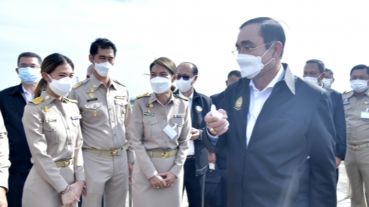 นายกฯ ประชุมหัวหน้าส่วนราชการ สมุทรปราการ เร่งระบายน้ำท่วมขัง