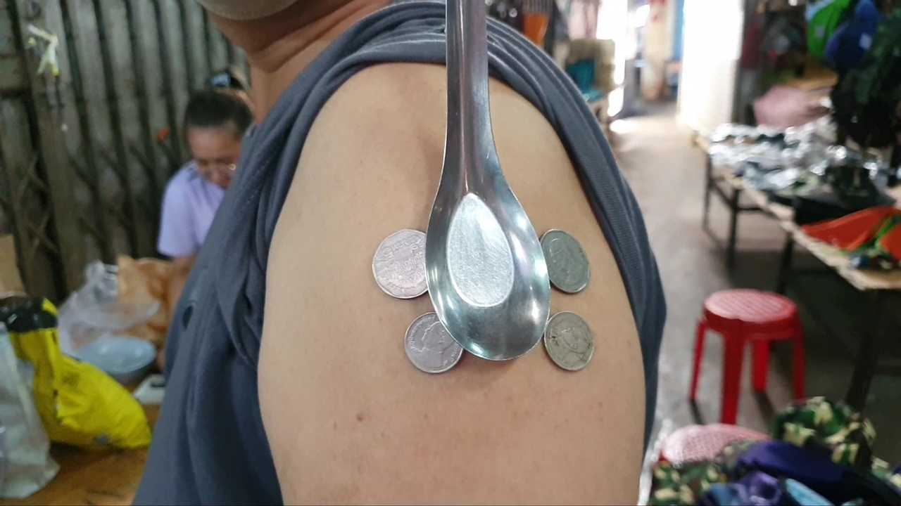 แค่เหงื่อออกทำได้ ไขปม "ฉีดวัคซีนโควิด-19" แล้วมีพลังแม่เหล็กจริงไหม