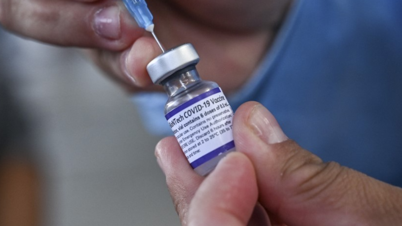 ญี่ปุ่นมึน พบสิ่งแปลกปลอมในขวดวัคซีน ‘ไฟเซอร์’ จี้ผู้ผลิตตรวจสอบด่วน