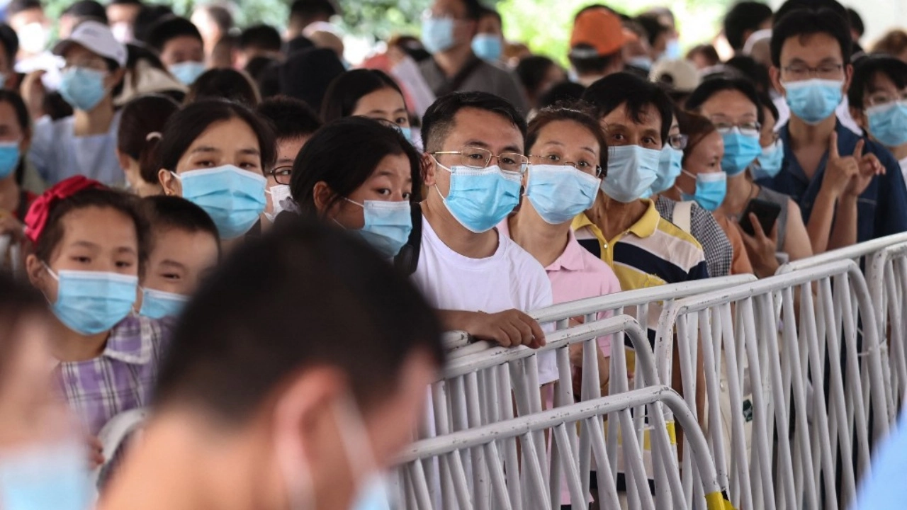 จีนเดินหน้าตรวจโควิดปชช. 9 ล้านคน ยอดป่วยโควิดในหนานจิงพุ่ง