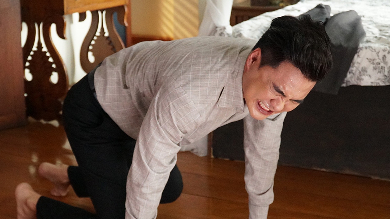 กรรมเริ่มสนอง “เคลลี่” ชักเกร็ง ดิ้นพล่านคลานเป็นสัตว์ ใน “เวราอาฆาต” 