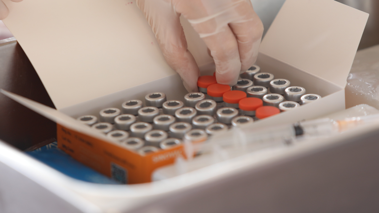 จีนฉีดวัคซีนโควิดแล้ว 1.4 พันล้านโดส “ซิโนแวค-ซิโนฟาร์ม” เป็นวัคซีนหลัก