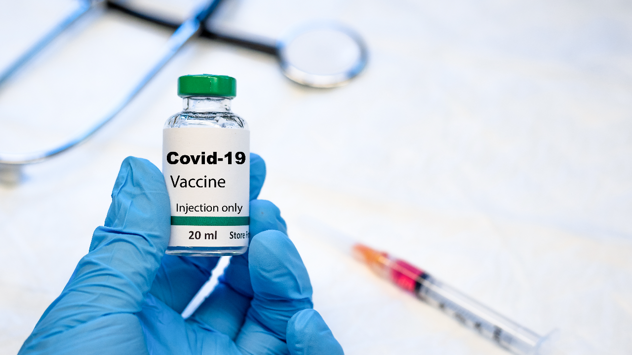 ปี 65 จัดหาเพิ่ม 120 ล้านโดส คกก.วัคซีน เห็นชอบหลักการกำหนดสัดส่วนส่งออก