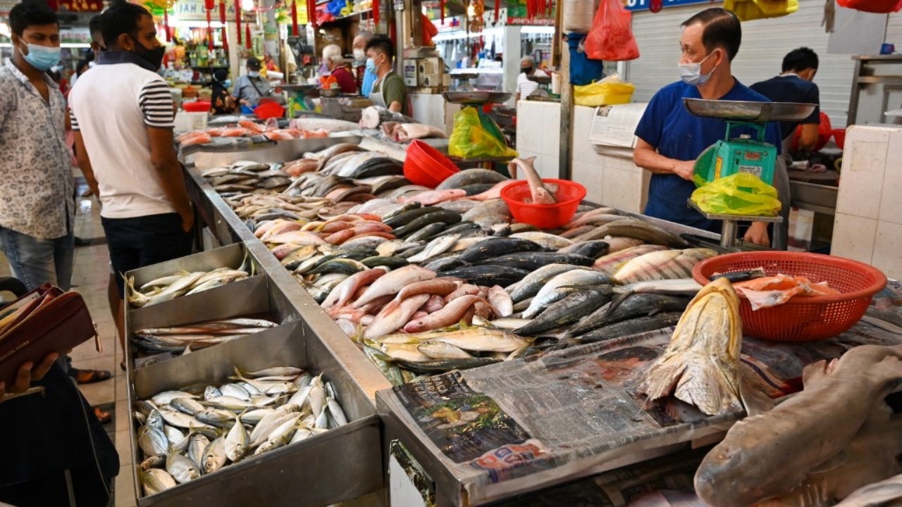  สิงคโปร์พบโควิดระบาดในกลุ่มพ่อค้าขายปลาตลาดสด