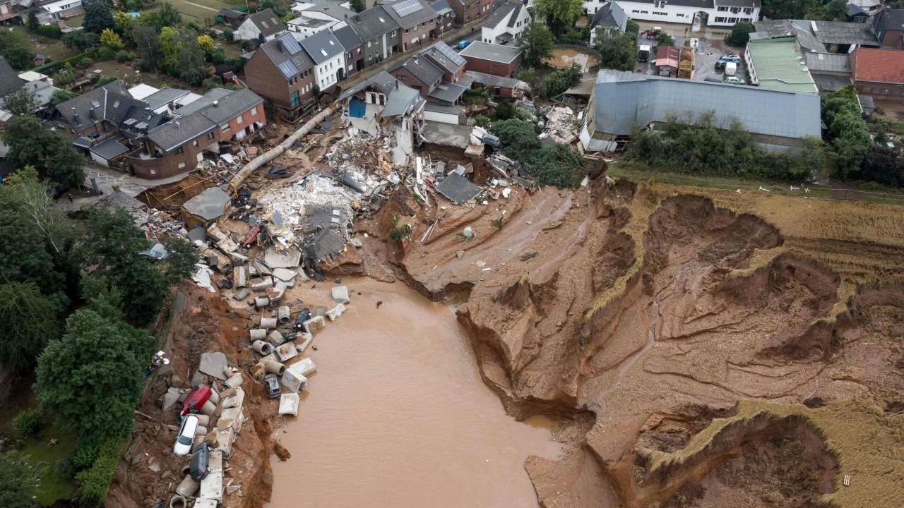 ยุโรปอ่วมน้ำท่วมหนัก สูญหายนับร้อยราย