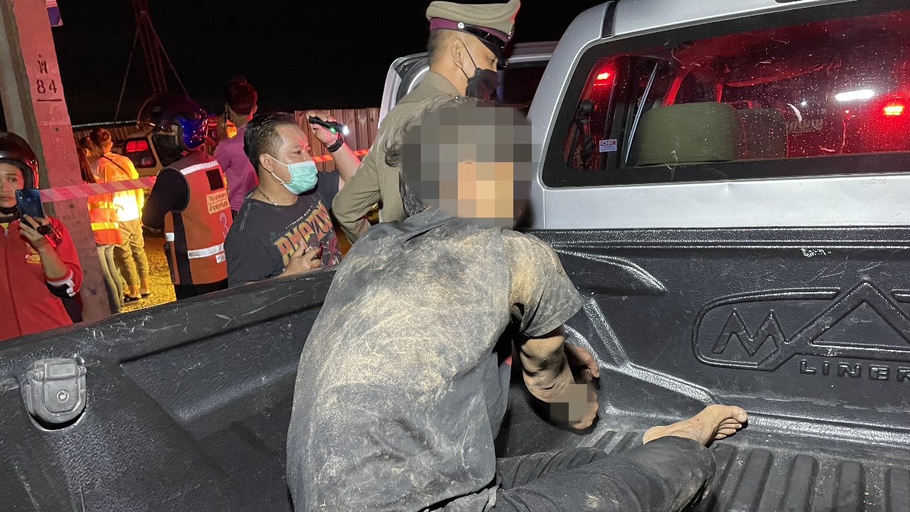 รวบหนุ่มเมา ฆ่าเพื่อนคาวง อ้างฉุนต่อว่า-วางมวยสู้ไม่ได้ ชักมีดแทงดับ