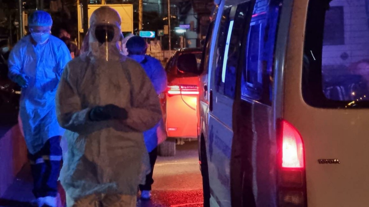 หนุ่มส่งคนเร่ร่อนติดโควิดไป รพ.เต็มใจกักตัว ไม่อยากเห็นคนตายข้างถนนอีก