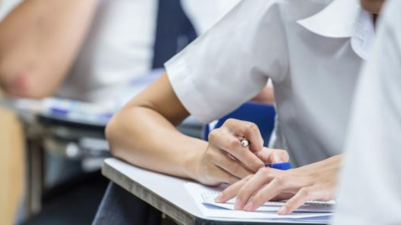 มาแน่! ลดค่าเทอม กำหนด 3 ขั้น ไม่เกิน 5 หมื่นบาท ลดสูงสุด 50%