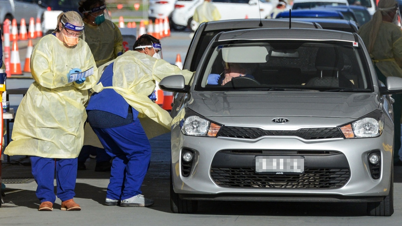 ออสเตรเลียล็อกดาวน์รัฐที่ 3 คนครึ่งประเทศโดนห้ามออกจากบ้าน