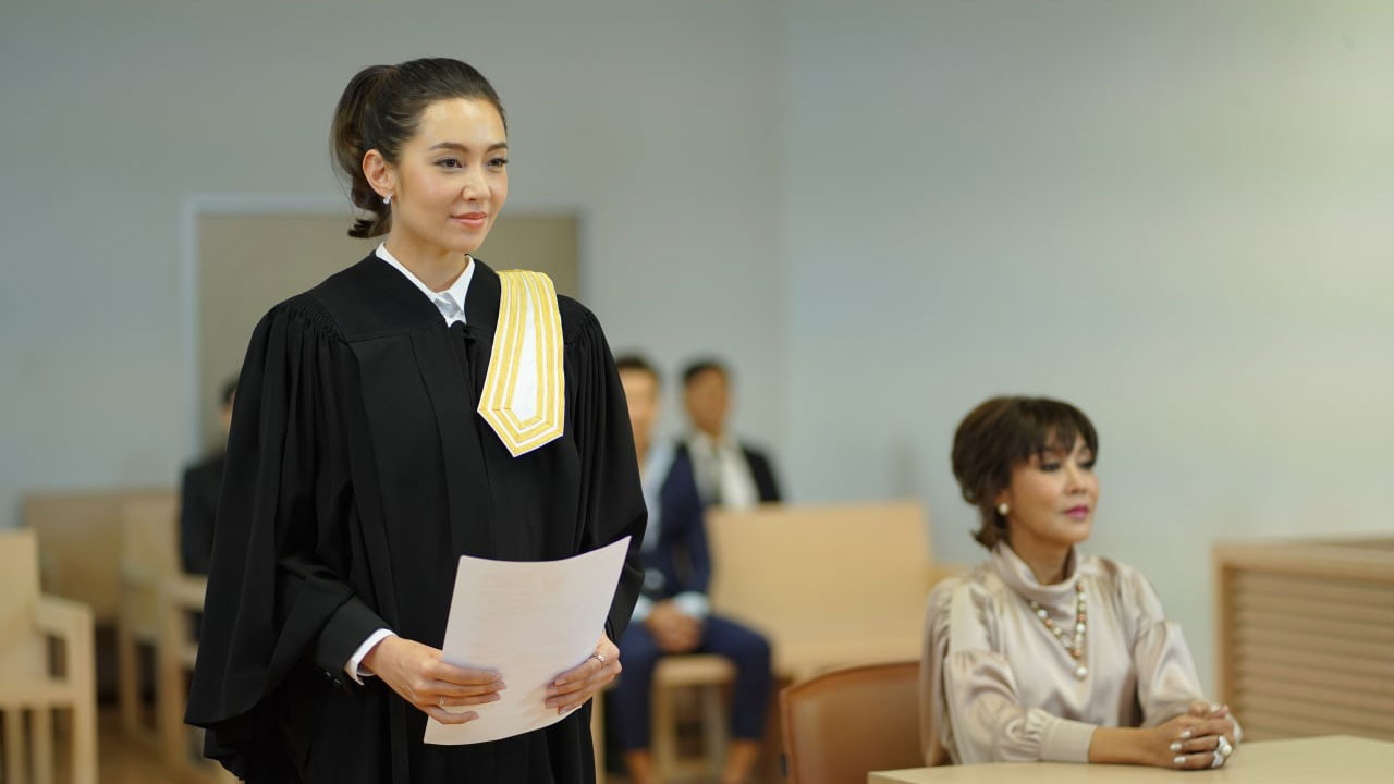 ให้รักพิพากษา EP.4 "ทนายทิชา" ทุ่มสุดตัวสู้กับทนายในตำนาน คดีนี้แพ้ไม่ได้ 