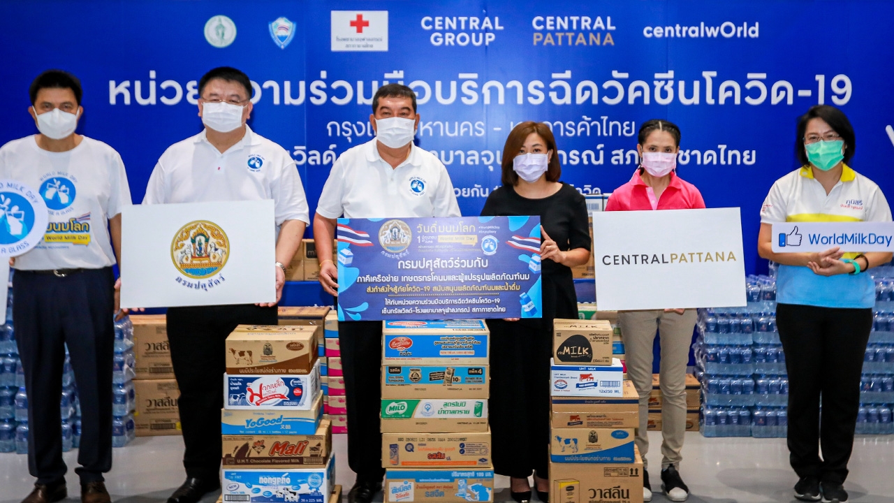 "สุรเดช-อำพล-ชัชวาลย์" ส่งกำลังใจเป็นน้ำดื่มให้หน่วยบริการฉีดวัคซีน 