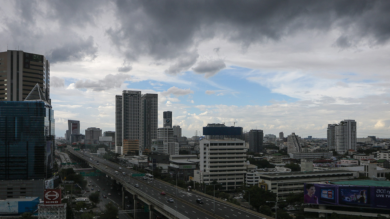 สภาพอากาศวันนี้ อากาศร้อน มีฝนทั่วไทย เตือน 35 จว.ระวังลมกระโชกแรง