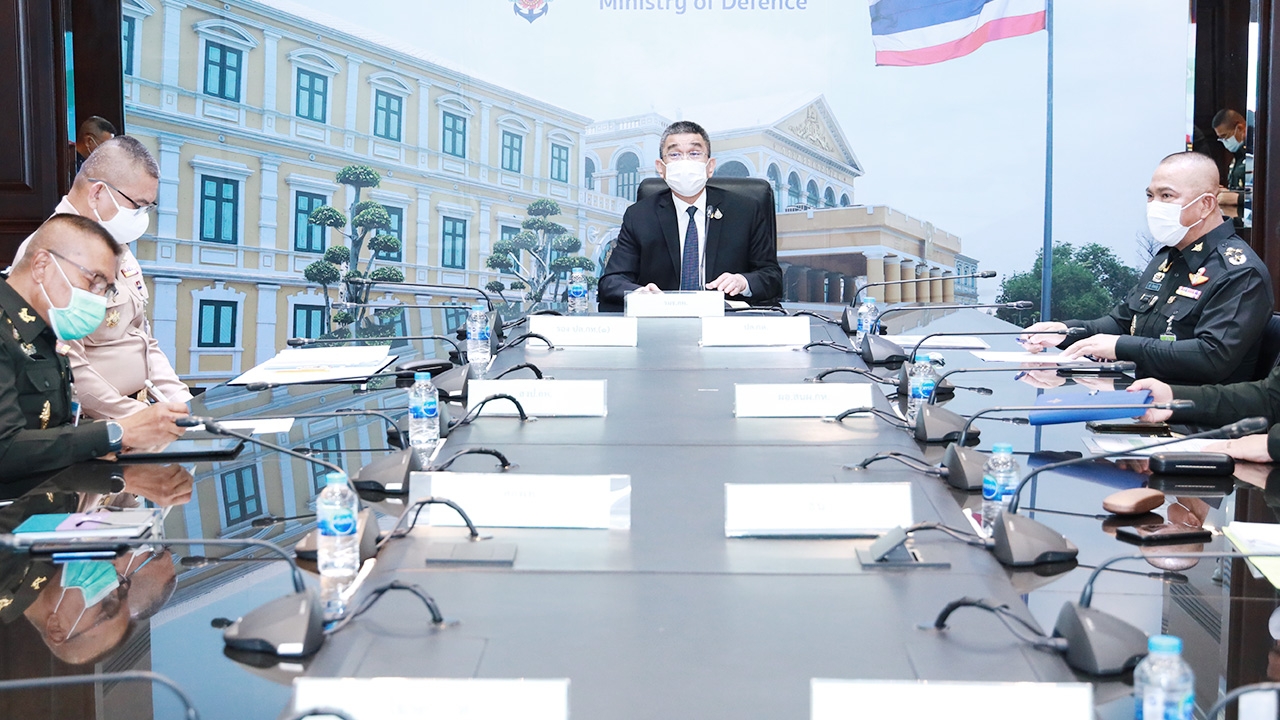 กลาโหม หนุน สธ.-กทม. แก้ปัญหาโควิด พร้อมกระจายวัคซีนให้ ปชช. 46 จุด