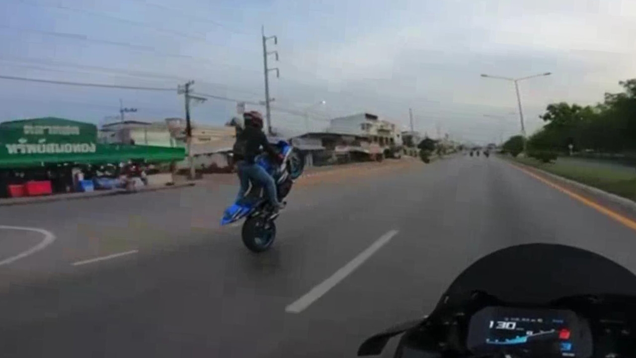 บิ๊กไบค์ยกล้อทำพิษ ผู้ว่าฯเพชรบูรณ์ ชง คกก.โควิด งดรับคนต่างถิ่นเที่ยว 