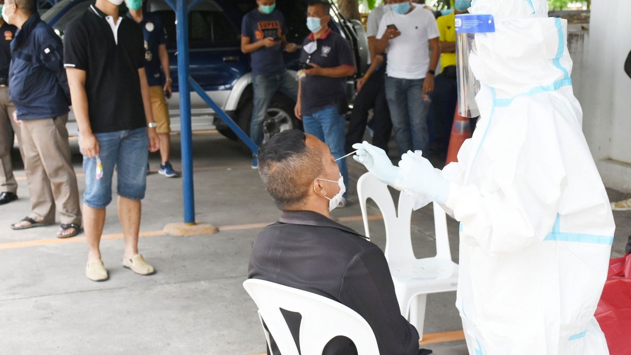 ปาร์ตี้เกย์ ติดโควิดแล้ว 2 คน เร่งตรวจหาเชื้อ 30 ตำรวจ สน.วังทองหลาง