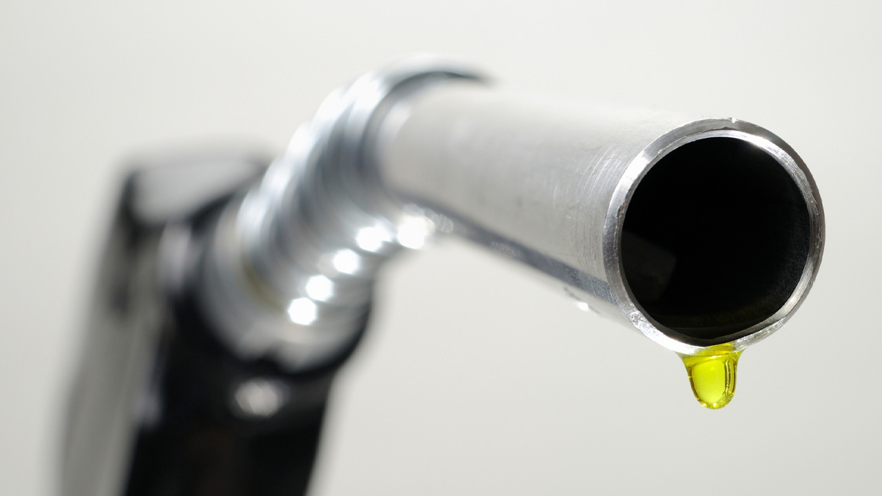 .พรุ่งนี้ ราคาน้ำมัน ปรับขึ้น โซฮอล์-ดีเซล 60 สต. E85 40 สต..