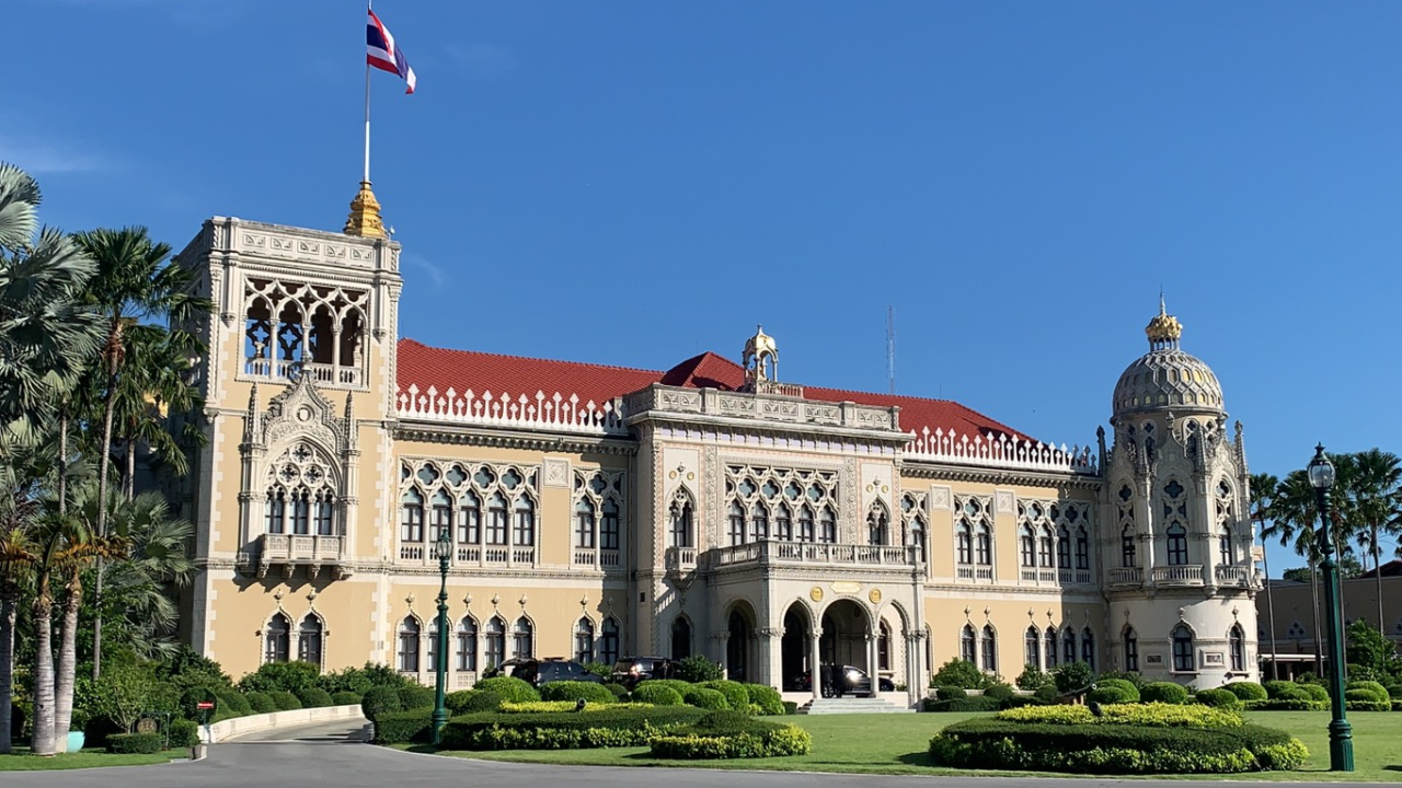 นายกฯ ประชุม ศูนย์บริการเศรษฐกิจ จับตา เคาะมาตรการ "เปิดเมืองภูเก็ต"