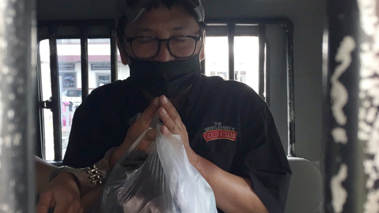 ฝากขังมือยิงวัย 53 ฆ่า นศ. 19 ยืนยันคบหา ส่งเสียตั้งแต่อยู่ ม.2 