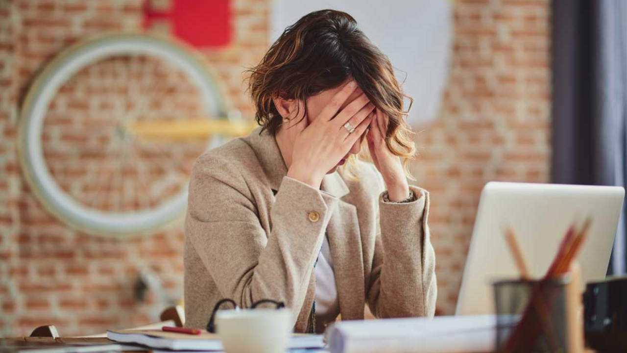 รู้จักผลข้างเคียงหลังฉีดวัคซีนโควิด “ปวดหัว-ชา” หายเองได้