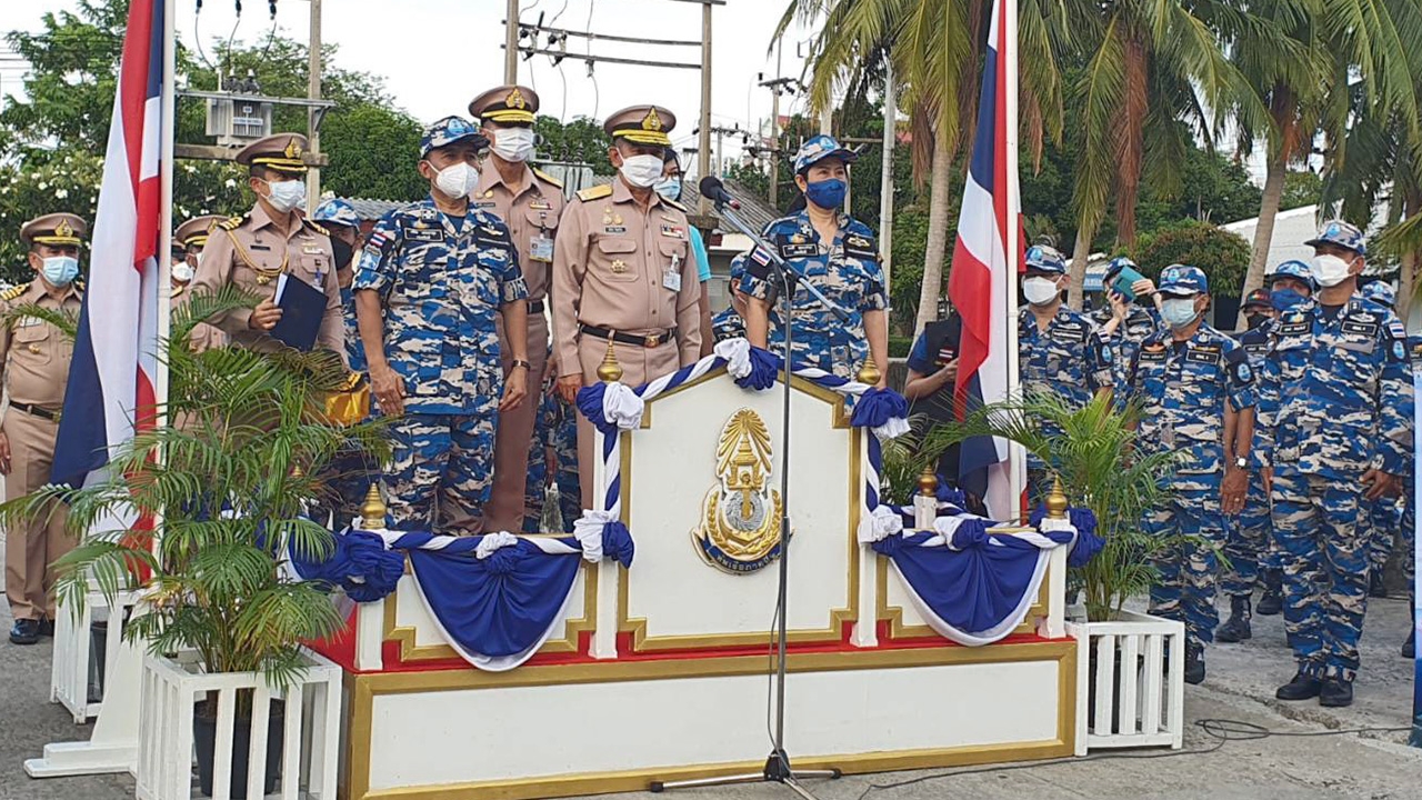 ศรชล.ภาค2 ส่งเรือหลวงราวีพร้อมกำลังพล ปฏิบัติการกู้ปะการัง เกาะโลซิน