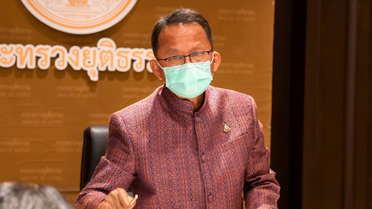 "สมศักดิ์" สั่งใช้ศูนย์ CARE ช่วยผู้พ้นโทษมีงานทำ