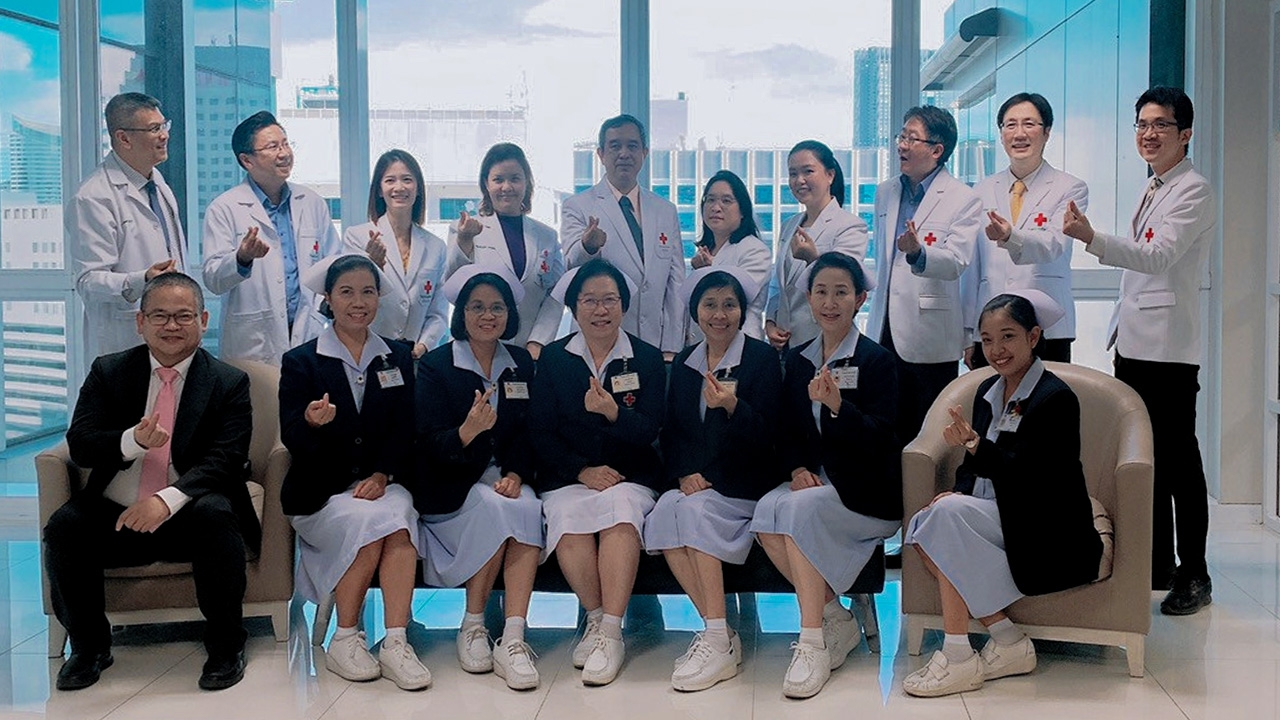 โลกชูเกียรติพยาบาลไทย รับเหรียญฯกาชาดสากล