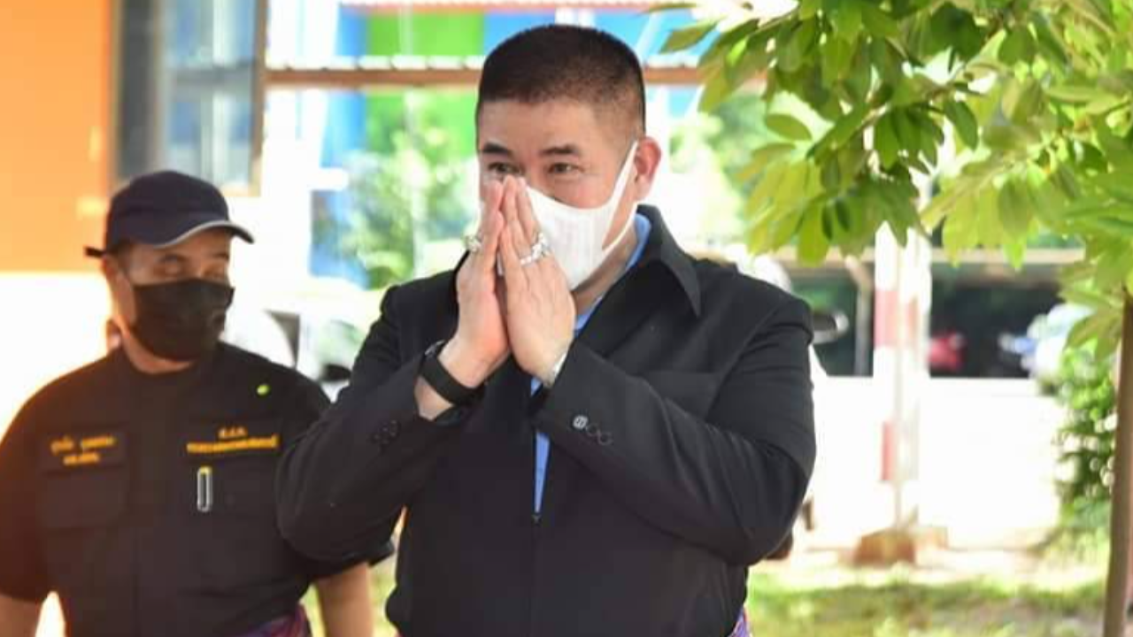 "ธรรมนัส" ลงพื้นที่ขอนแก่น มอบ ส.ป.ก. หนุนปลูกสมุนไพรสร้างรายได้