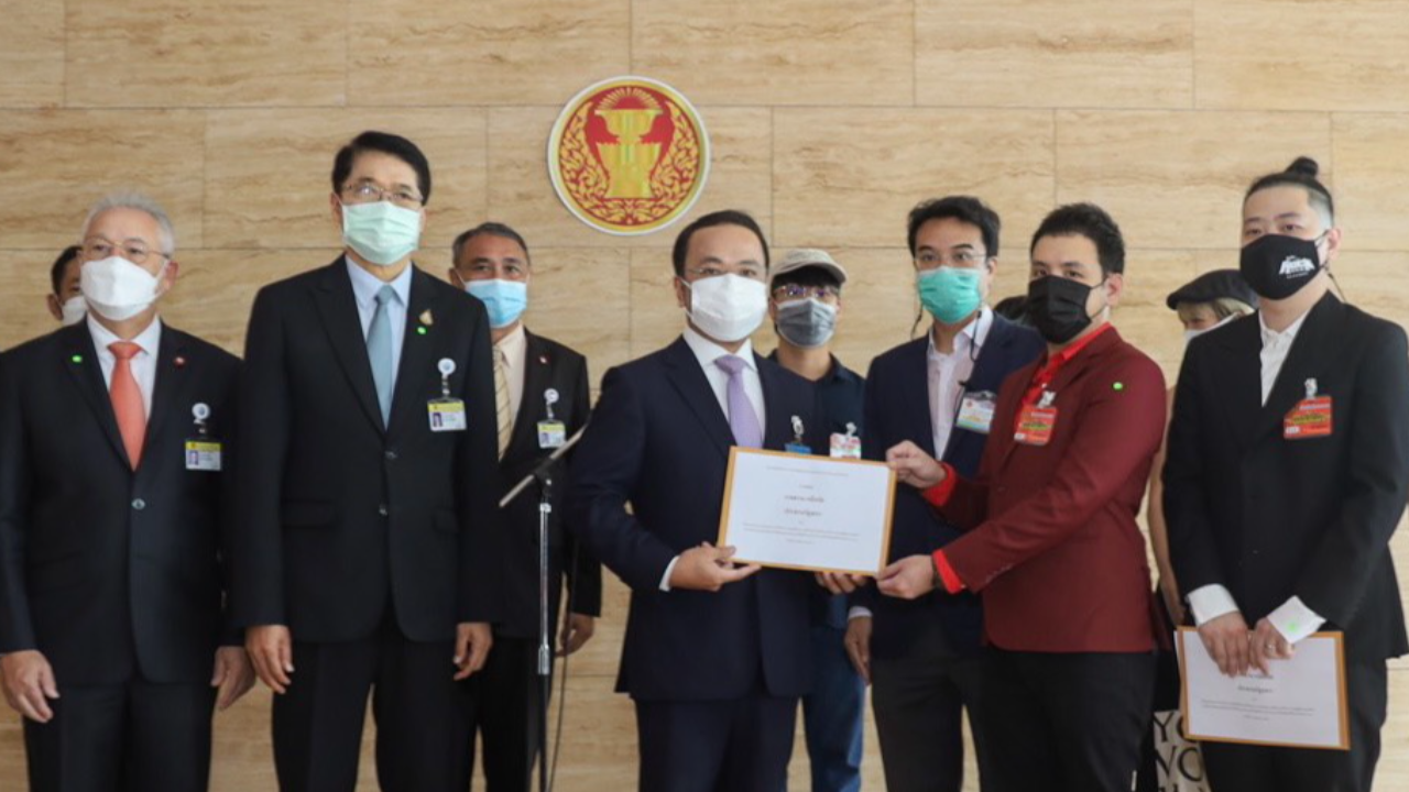 ตัวแทนภาคธุรกิจบันเทิงร้อง "ชวน" พิษโควิดทำขาดรายได้ เยียวยาไม่ตรงจุด