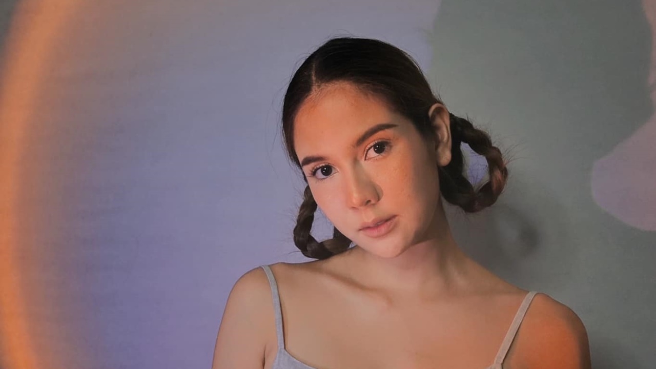 ถูกใจชาวเน็ต หมิว สิริลภัส โพสต์แนะวิธีเซอร์ไพรส์สุดปัง ไม่ต้องจุดพลุ