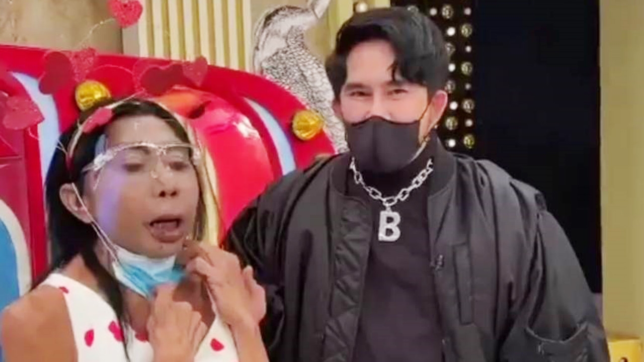 พชร์ อานนท์ หลุดง้างมือใส่ แม่สิตางศุ์ ถามไปศัลยกรรมทำไมไม่บอก (คลิป)