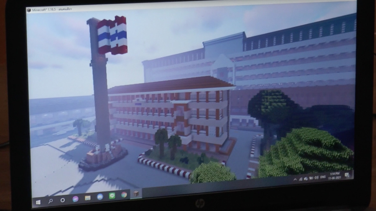 หนุ่ม ม.5 สร้างโมเดล ร.ร.ราชสีมาวิทยาลัย บนเกมไมน์คราฟท์ ละเอียดสมจริง