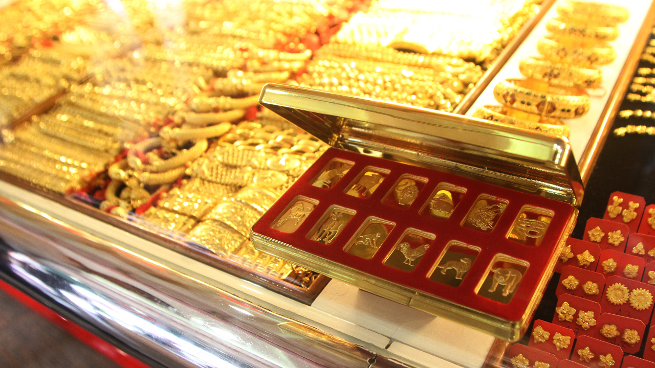 ราคาทองวันนี้ 12/6/64 ล่าสุด เปิดตลาดเช้าวันเสาร์ ปรับลด 200 บาท